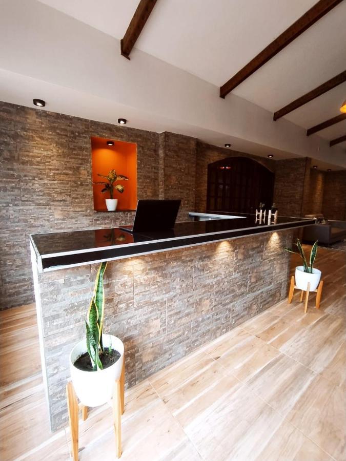 Hotel Berlin By Cph Вила Генерал Белграно Екстериор снимка