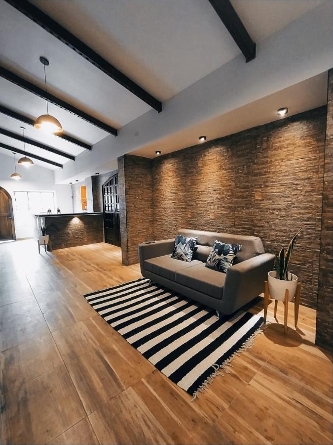 Hotel Berlin By Cph Вила Генерал Белграно Екстериор снимка
