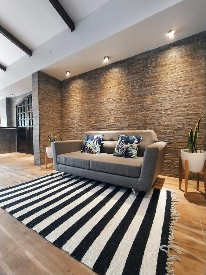Hotel Berlin By Cph Вила Генерал Белграно Екстериор снимка